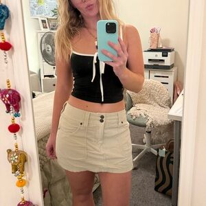 Abercrombie & Fitch Lowrise Cream Skirt